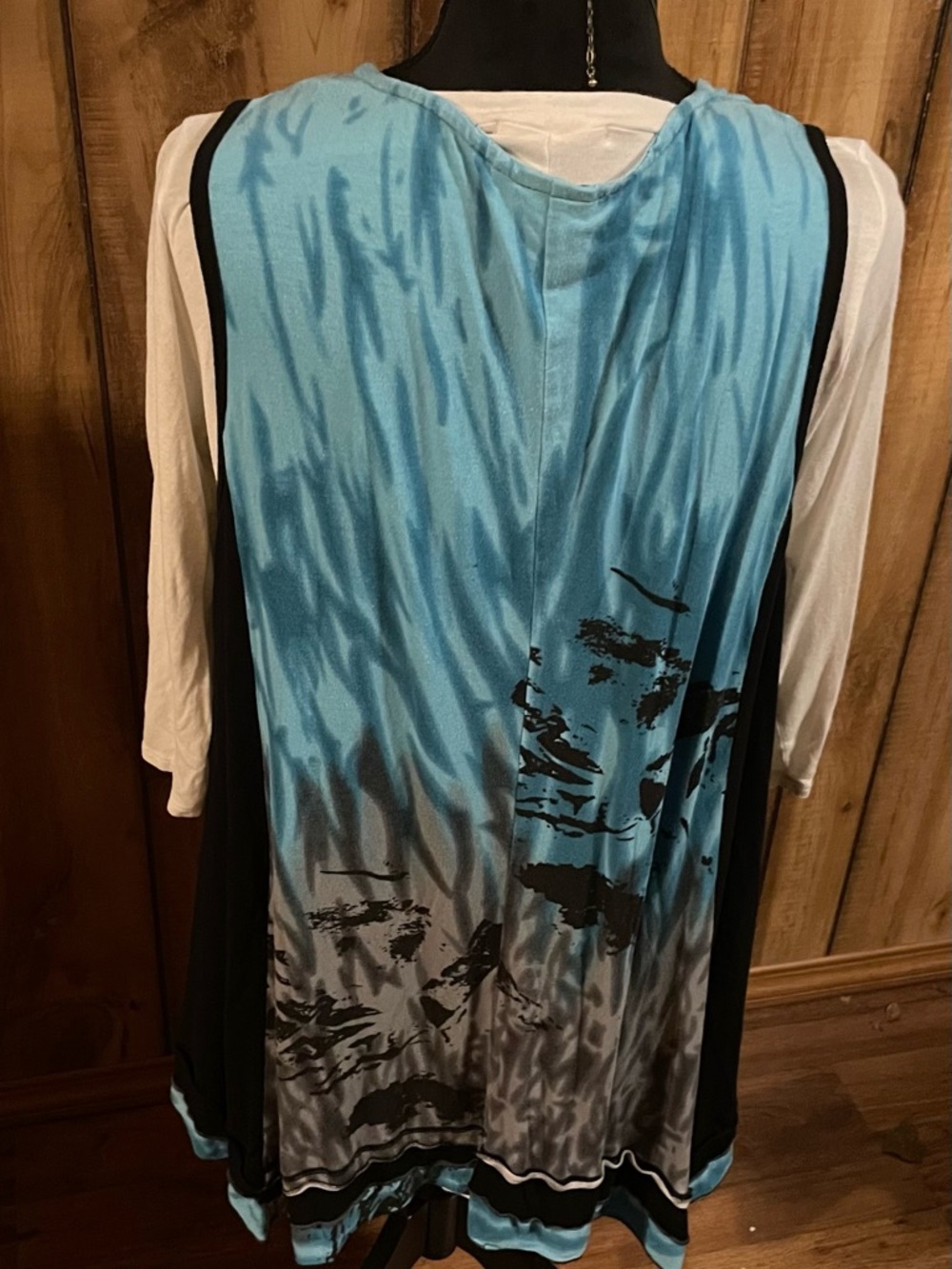 Parsley & Sage Teal to Cream Ombre Top with Button Placket - Picture 6 of 6